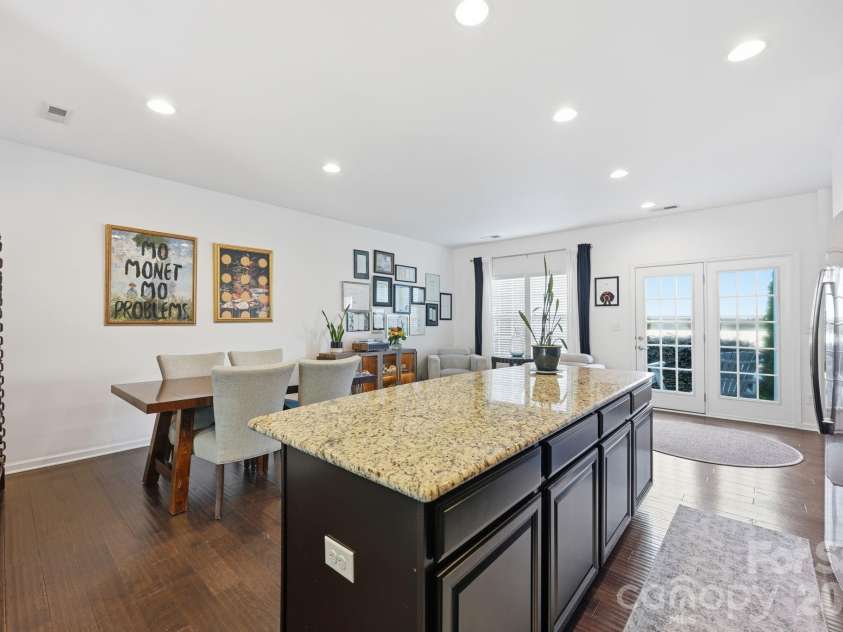 1353 Jacemans Way, Cornelius, NC 28031.  MLS# CAR4382389, YatesRealty ID 33645. Kitchen