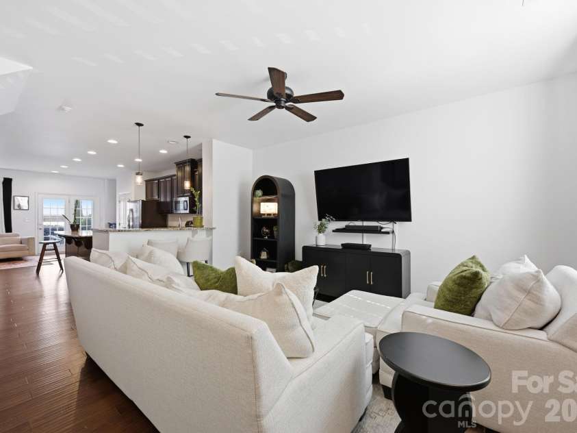 1353 Jacemans Way, Cornelius, NC 28031.  MLS# CAR4382389, YatesRealty ID 33645. Living Room