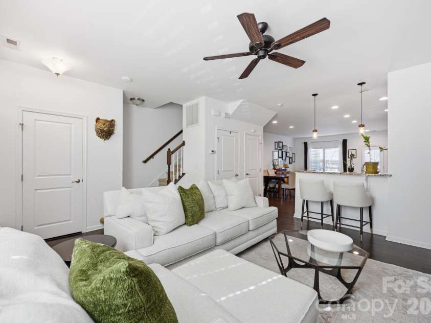 1353 Jacemans Way, Cornelius, NC 28031.  MLS# CAR4382389, YatesRealty ID 33645. Living Room