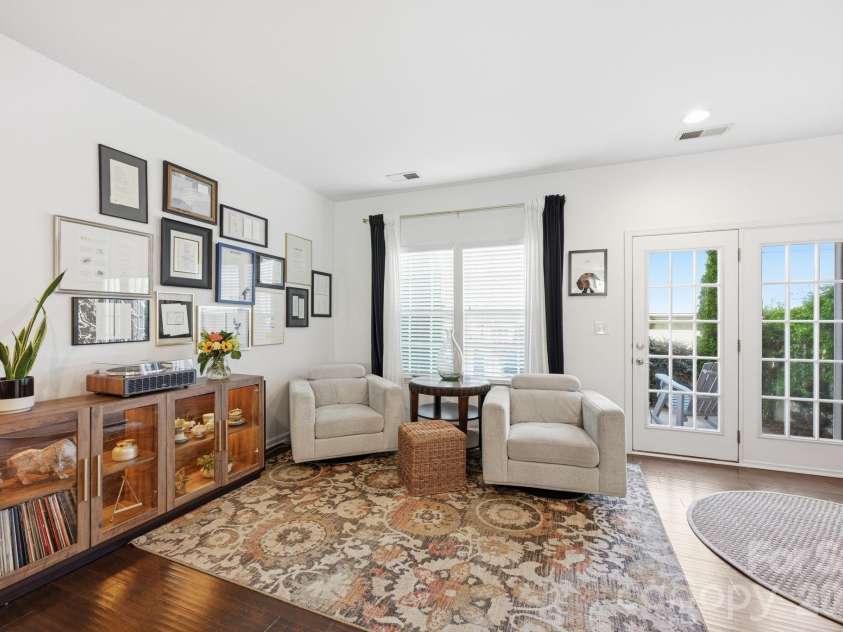 1353 Jacemans Way, Cornelius, NC 28031.  MLS# CAR4382389, YatesRealty ID 33645. Sitting Area