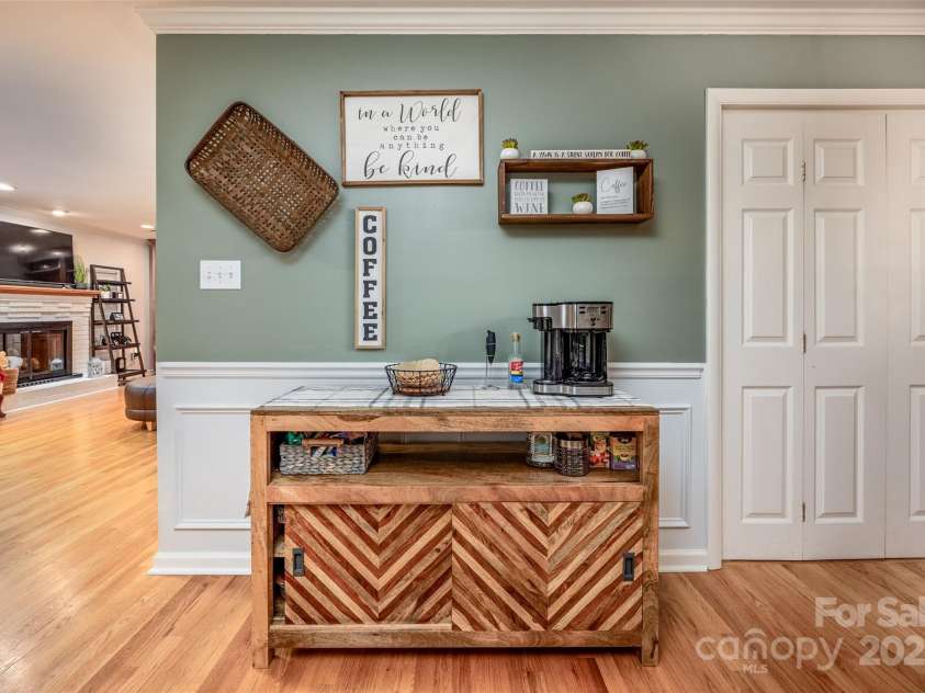 651 Heatherly Road, Mooresville, NC 28115.  MLS# CAR4289024, YatesRealty ID 33645. 