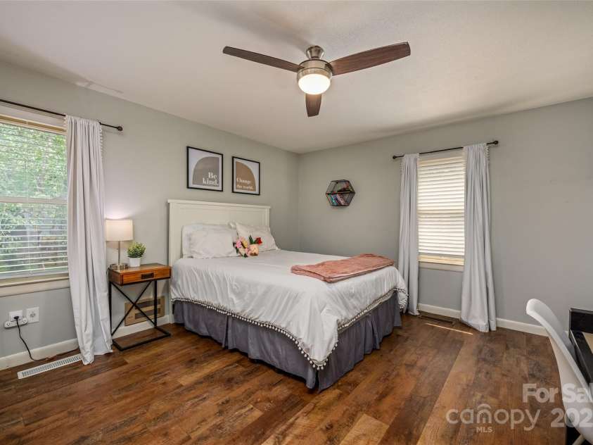 651 Heatherly Road, Mooresville, NC 28115.  MLS# CAR4289024, YatesRealty ID 33645. 