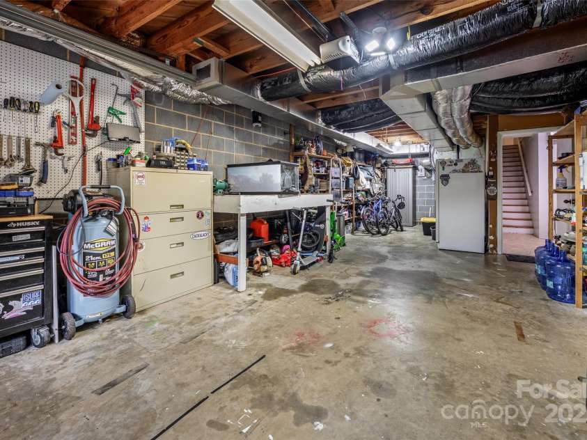 651 Heatherly Road, Mooresville, NC 28115.  MLS# CAR4289024, YatesRealty ID 33645. 