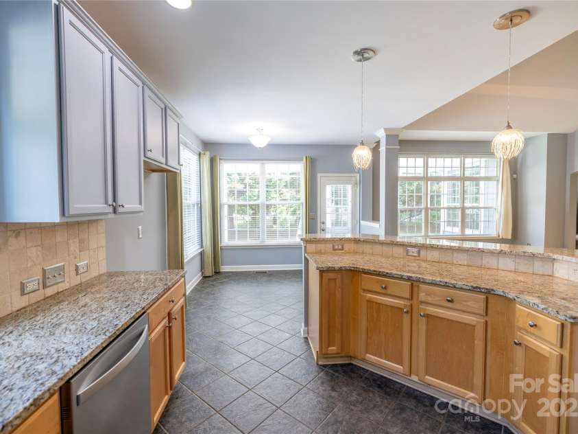15712 Trenton Place Road, Huntersville, NC 28078.  MLS# CAR4292815, YatesRealty ID 33646. 