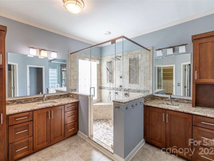 15712 Trenton Place Road, Huntersville, NC 28078.  MLS# CAR4292815, YatesRealty ID 33646. 