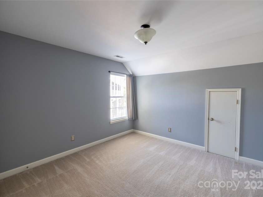 15712 Trenton Place Road, Huntersville, NC 28078.  MLS# CAR4292815, YatesRealty ID 33646. 
