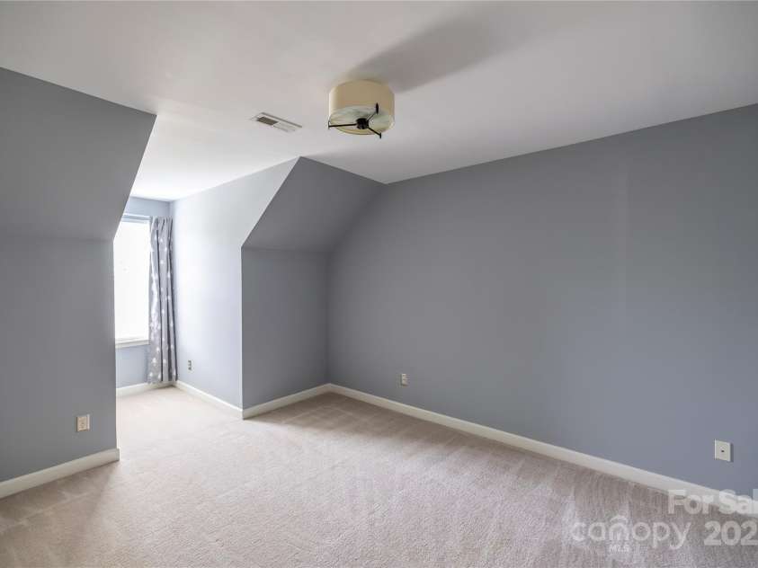 15712 Trenton Place Road, Huntersville, NC 28078.  MLS# CAR4292815, YatesRealty ID 33646. 
