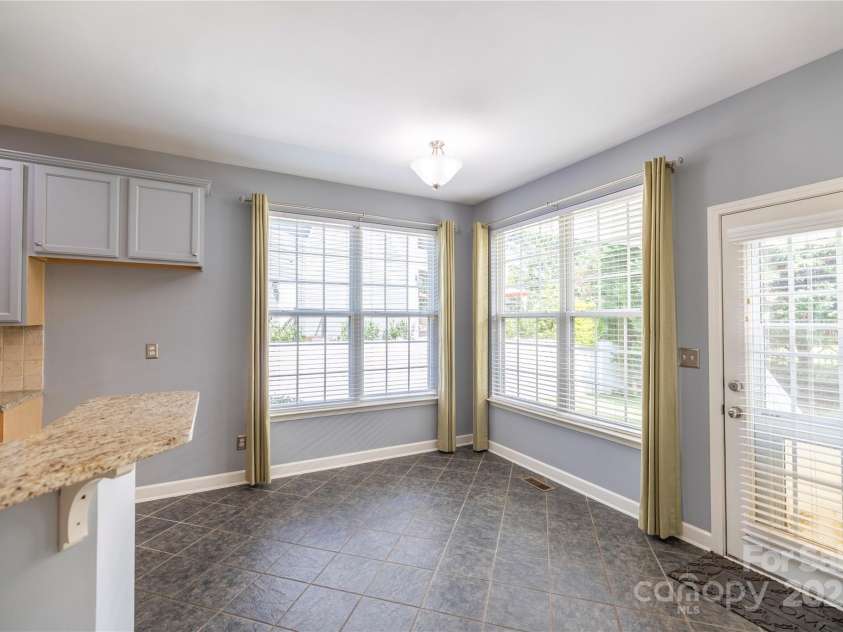 15712 Trenton Place Road, Huntersville, NC 28078.  MLS# CAR4292815, YatesRealty ID 33646. 