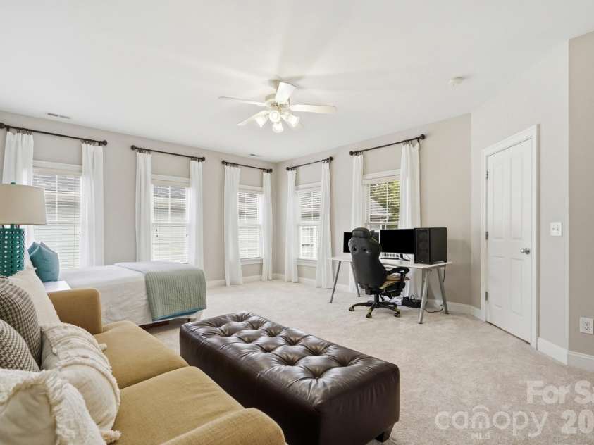 716 Shady Grove Crossing, Fort Mill, SC 29708.  MLS# CAR4395468, YatesRealty ID 33647. 