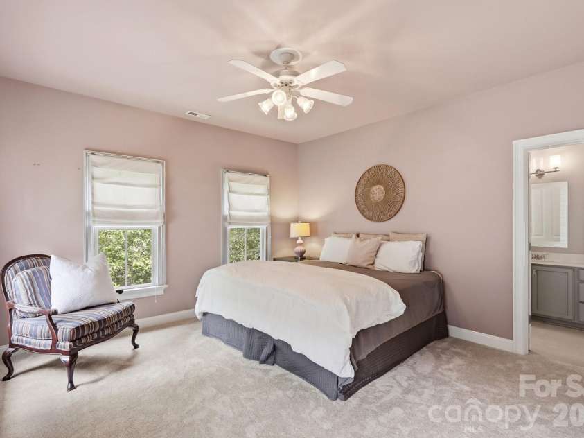 716 Shady Grove Crossing, Fort Mill, SC 29708.  MLS# CAR4395468, YatesRealty ID 33647. 