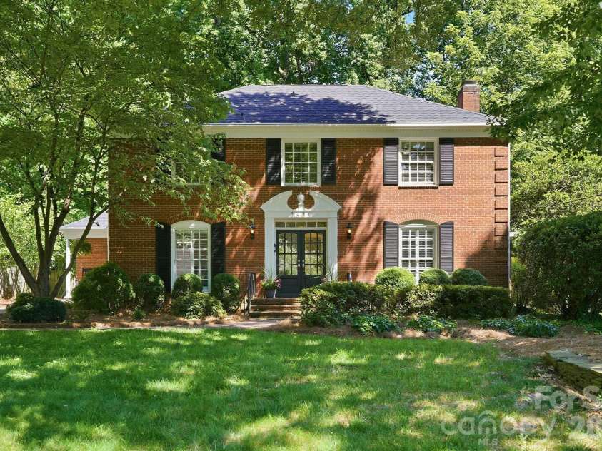 3635 Severn Avenue, Charlotte, NC 28210.  MLS# CAR4394133, YatesRealty ID 33648. 