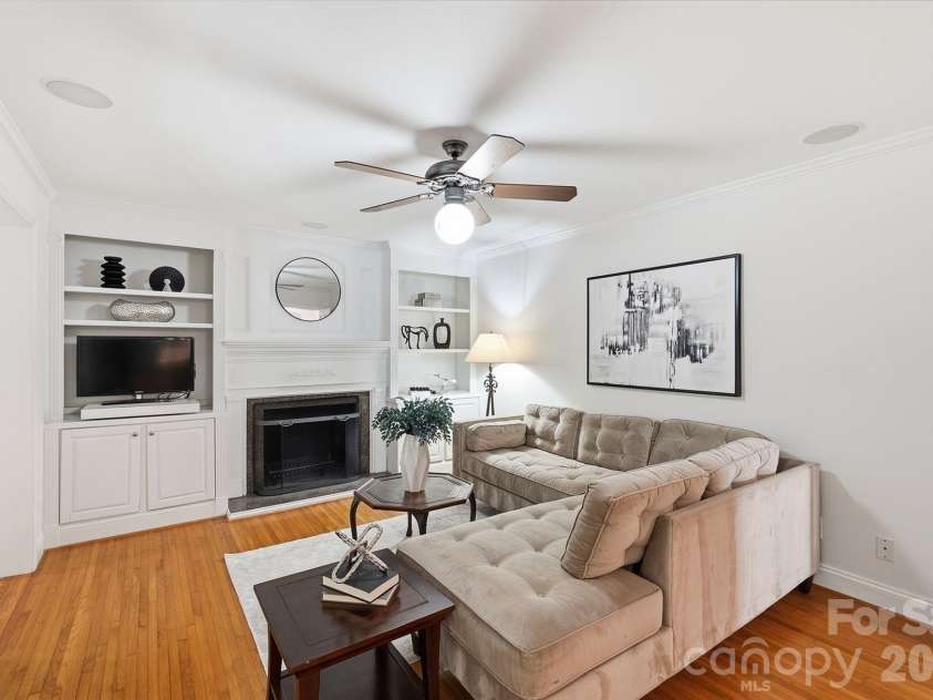 3635 Severn Avenue, Charlotte, NC 28210.  MLS# CAR4394133, YatesRealty ID 33648. 