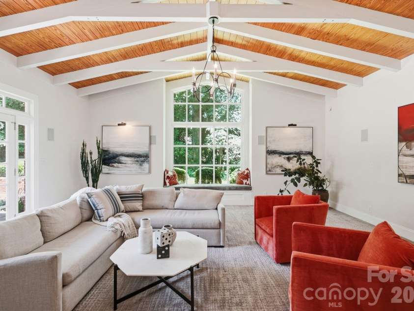 3635 Severn Avenue, Charlotte, NC 28210.  MLS# CAR4394133, YatesRealty ID 33648. 