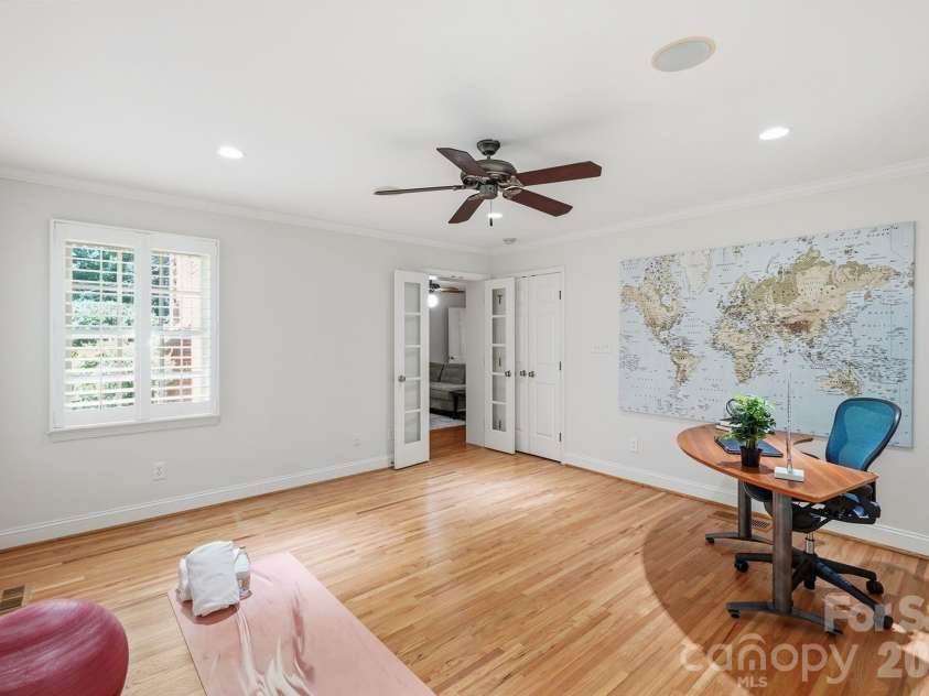 3635 Severn Avenue, Charlotte, NC 28210.  MLS# CAR4394133, YatesRealty ID 33648. 