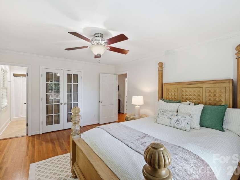 3635 Severn Avenue, Charlotte, NC 28210.  MLS# CAR4394133, YatesRealty ID 33648. 