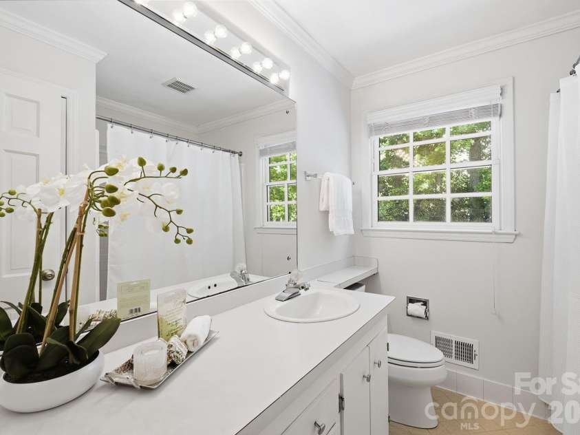 3635 Severn Avenue, Charlotte, NC 28210.  MLS# CAR4394133, YatesRealty ID 33648. 
