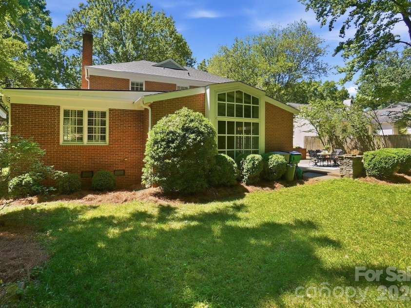 3635 Severn Avenue, Charlotte, NC 28210.  MLS# CAR4394133, YatesRealty ID 33648. 