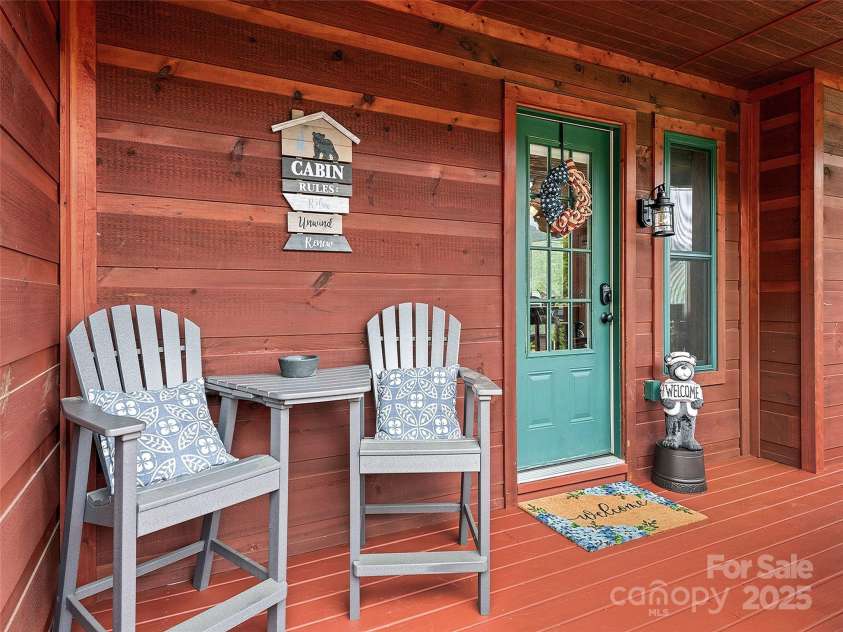 42 Bonus Court, Maggie Valley, NC 28751.  MLS# CAR4290265, YatesRealty ID 33648. 