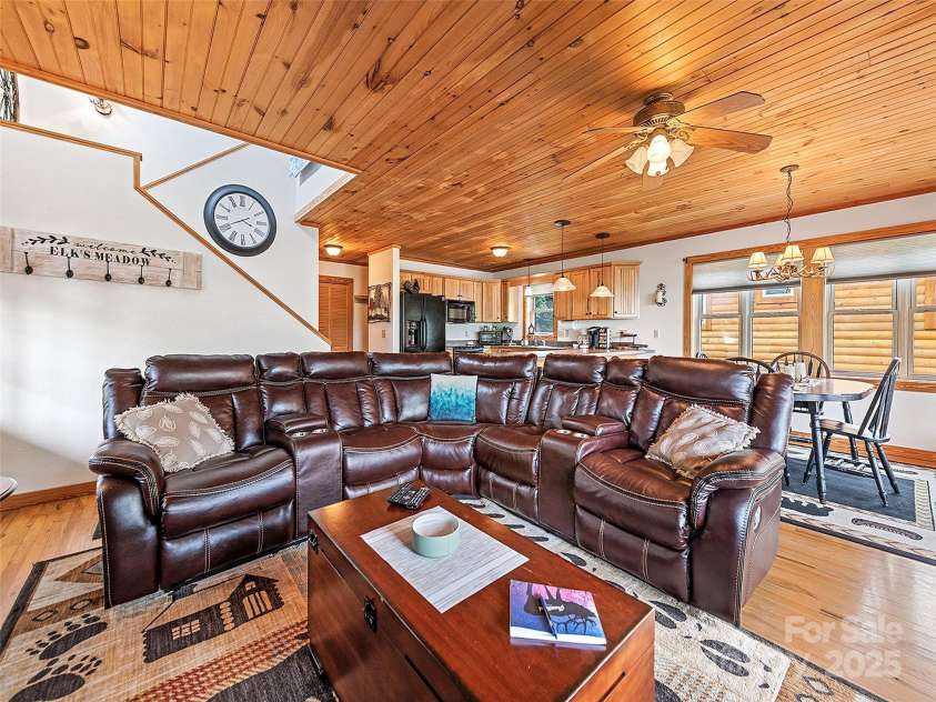 42 Bonus Court, Maggie Valley, NC 28751.  MLS# CAR4290265, YatesRealty ID 33648. 