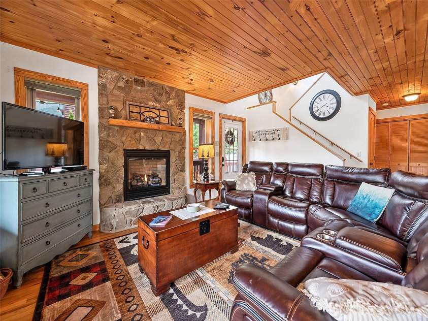 42 Bonus Court, Maggie Valley, NC 28751.  MLS# CAR4290265, YatesRealty ID 33648. 