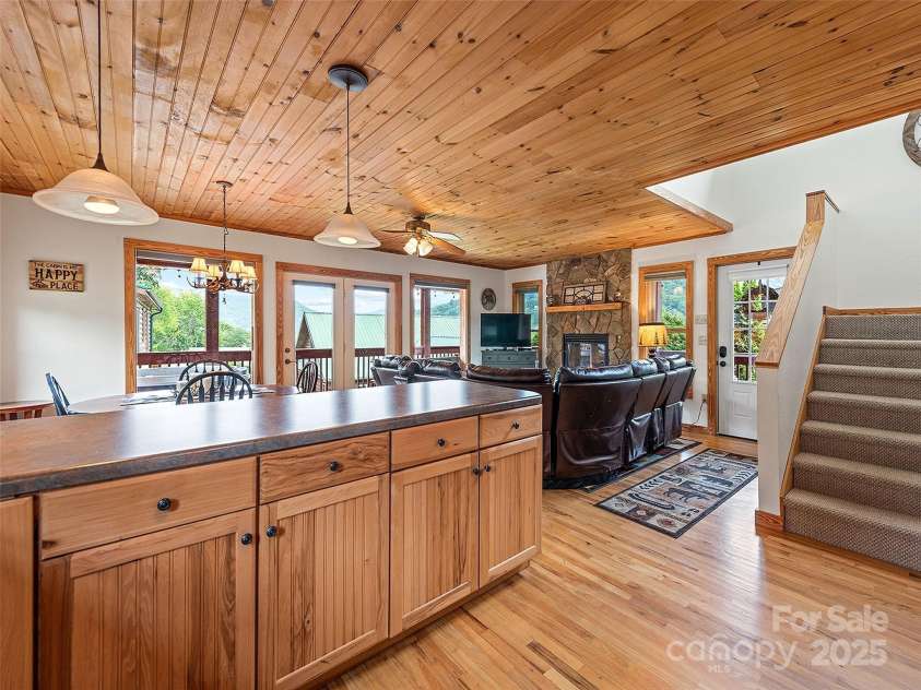 42 Bonus Court, Maggie Valley, NC 28751.  MLS# CAR4290265, YatesRealty ID 33648. 