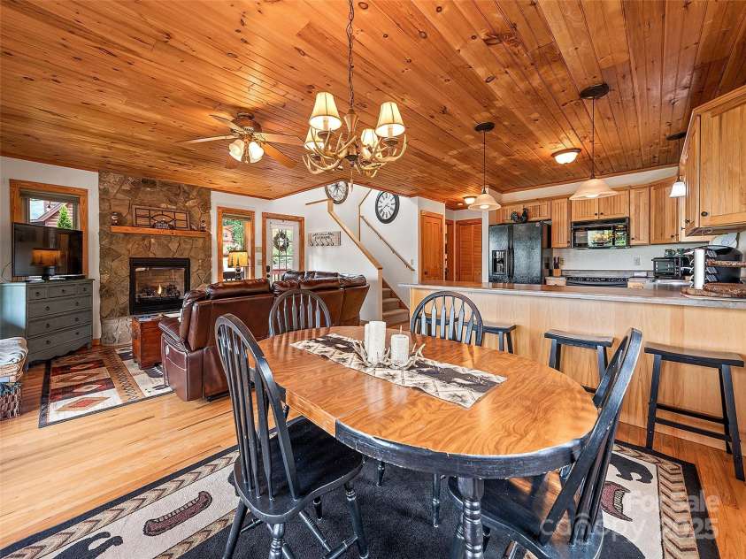 42 Bonus Court, Maggie Valley, NC 28751.  MLS# CAR4290265, YatesRealty ID 33648. 