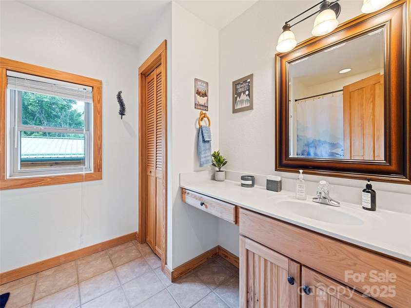 42 Bonus Court, Maggie Valley, NC 28751.  MLS# CAR4290265, YatesRealty ID 33648. 