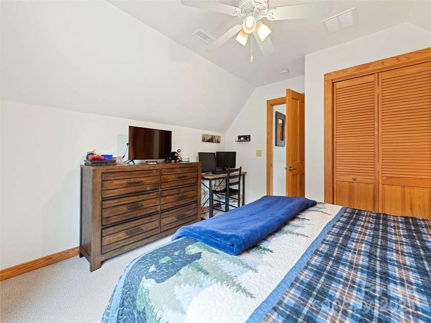 42 Bonus Court, Maggie Valley, NC 28751.  MLS# CAR4290265, YatesRealty ID 33648. 