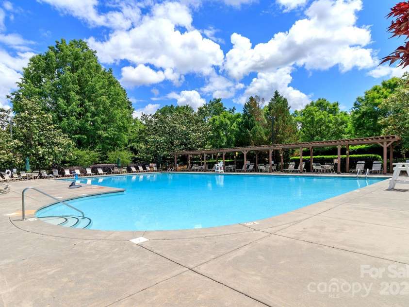 1814 Wilburn Park Lane, Charlotte, NC 28269.  MLS# CAR4291427, YatesRealty ID 33649. 