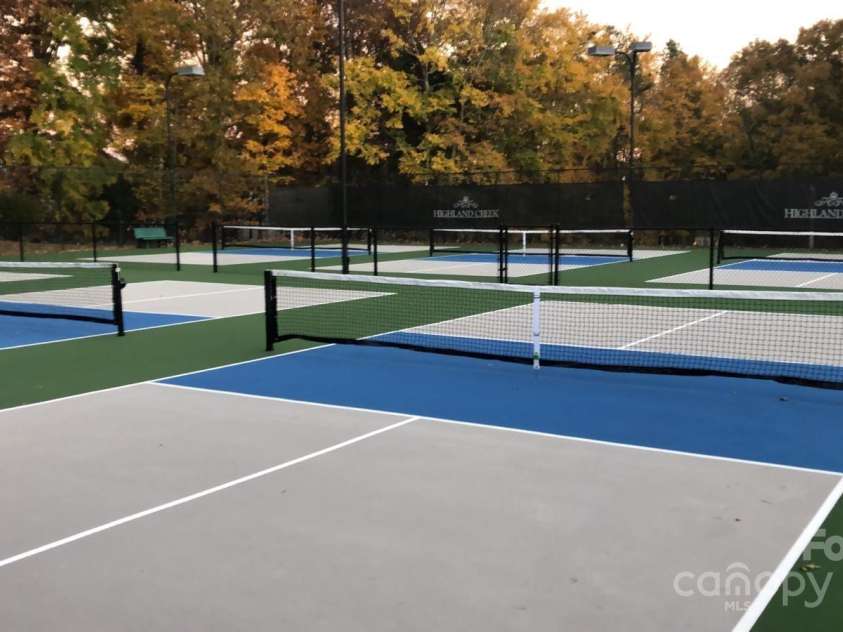 1814 Wilburn Park Lane, Charlotte, NC 28269.  MLS# CAR4291427, YatesRealty ID 33649. PRISTINE PICKLE BALL OFF CLARK CREEK PKWY