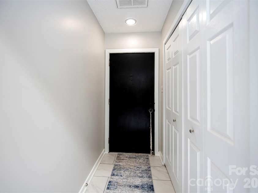 4136 Charlotte Highway, Lake Wylie, SC 29710.  MLS# CAR4397463, YatesRealty ID 33649. 