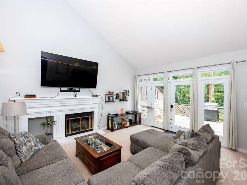 4136 Charlotte Highway, Lake Wylie, SC 29710.  MLS# CAR4397463, YatesRealty ID 33649. 