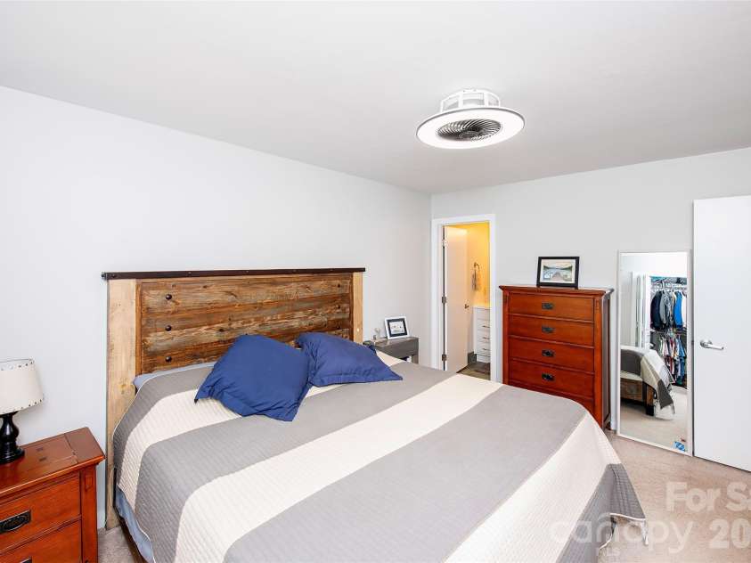 4136 Charlotte Highway, Lake Wylie, SC 29710.  MLS# CAR4397463, YatesRealty ID 33649. 