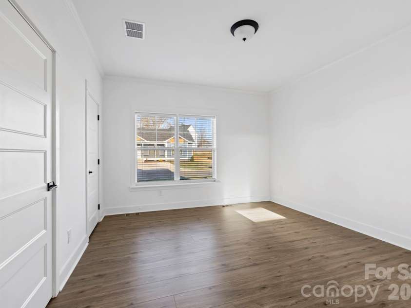 203 Southern Charm Road, Arden, NC 28704.  MLS# CAR4342838, YatesRealty ID 3365. Main Level Primary