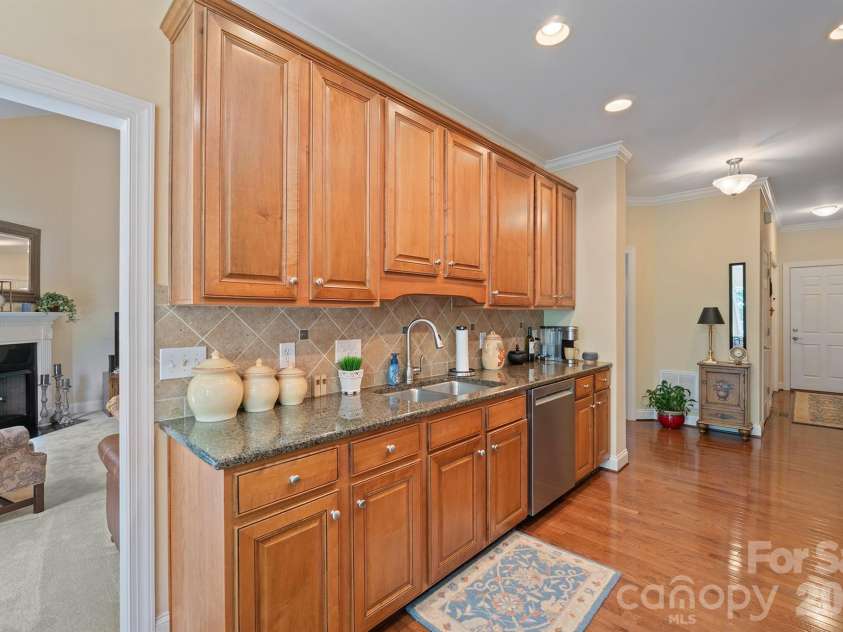 314 River Birch Circle, Mooresville, NC 28115.  MLS# CAR4395045, YatesRealty ID 33650. 