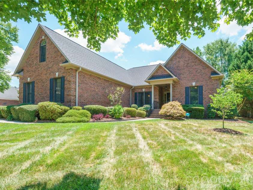 314 River Birch Circle, Mooresville, NC 28115.  MLS# CAR4395045, YatesRealty ID 33650. 