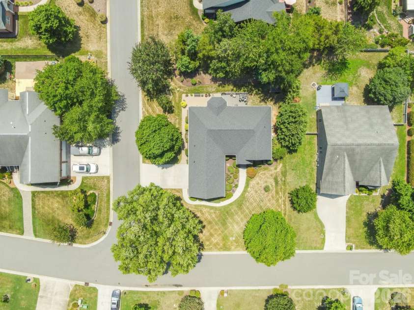 314 River Birch Circle, Mooresville, NC 28115.  MLS# CAR4395045, YatesRealty ID 33650. 
