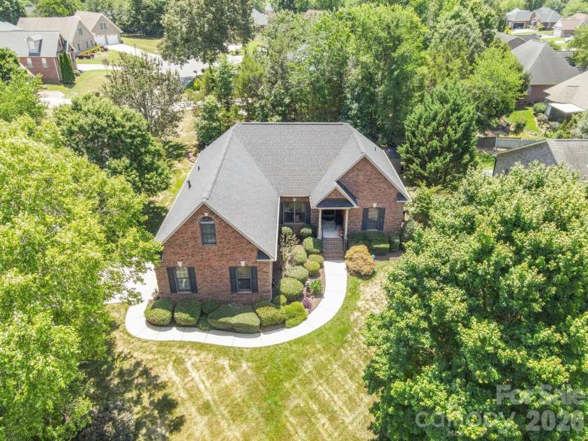 314 River Birch Circle, Mooresville, NC 28115.  MLS# CAR4395045, YatesRealty ID 33650. 