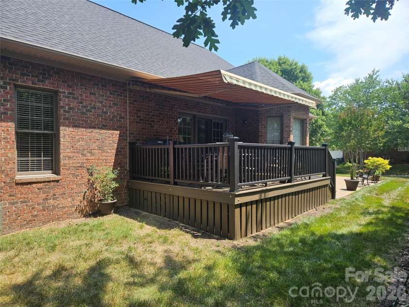 314 River Birch Circle, Mooresville, NC 28115.  MLS# CAR4395045, YatesRealty ID 33650. 