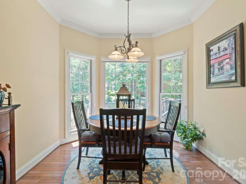 314 River Birch Circle, Mooresville, NC 28115.  MLS# CAR4395045, YatesRealty ID 33650. Eat In Breakfast Area with Bay Window