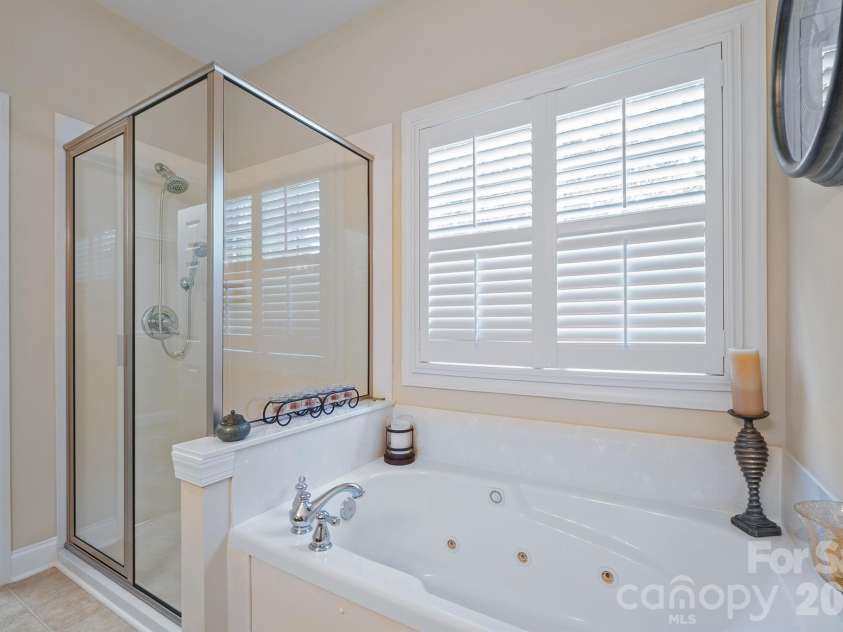 314 River Birch Circle, Mooresville, NC 28115.  MLS# CAR4395045, YatesRealty ID 33650. Primary Bathroom
