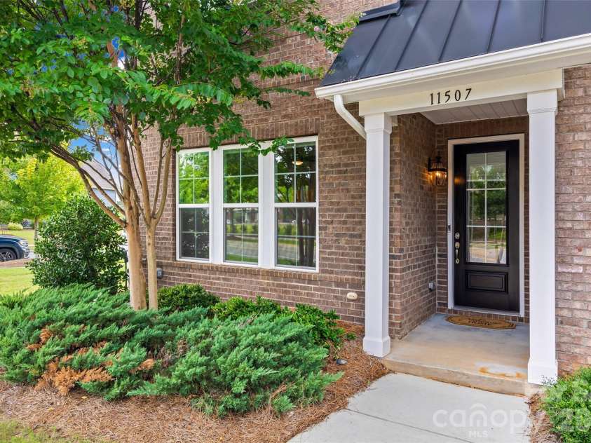 11507 Red Rust Lane, Charlotte, NC 28277.  MLS# CAR4416483, YatesRealty ID 33651. 