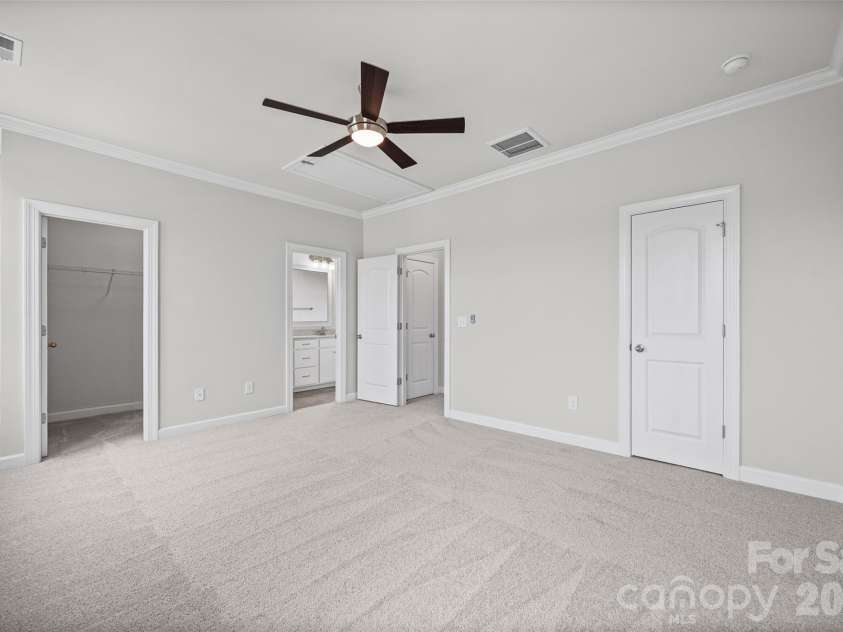 11507 Red Rust Lane, Charlotte, NC 28277.  MLS# CAR4416483, YatesRealty ID 33651. 