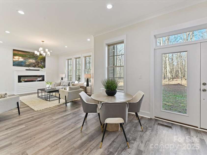 1409 BLOOMSBERRY Lane, Waxhaw, NC 28173.  MLS# CAR4331284, YatesRealty ID 33651. 