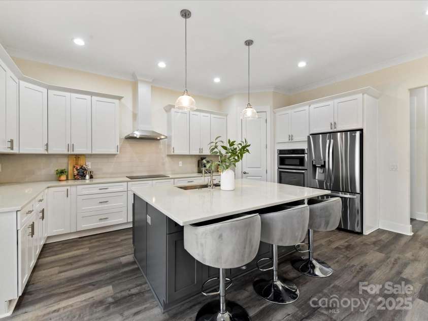 1409 BLOOMSBERRY Lane, Waxhaw, NC 28173.  MLS# CAR4331284, YatesRealty ID 33651. 