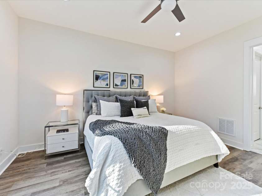 1409 BLOOMSBERRY Lane, Waxhaw, NC 28173.  MLS# CAR4331284, YatesRealty ID 33651. 