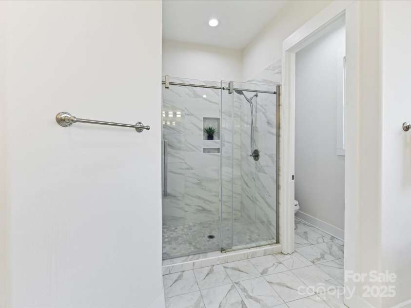 1409 BLOOMSBERRY Lane, Waxhaw, NC 28173.  MLS# CAR4331284, YatesRealty ID 33651. 