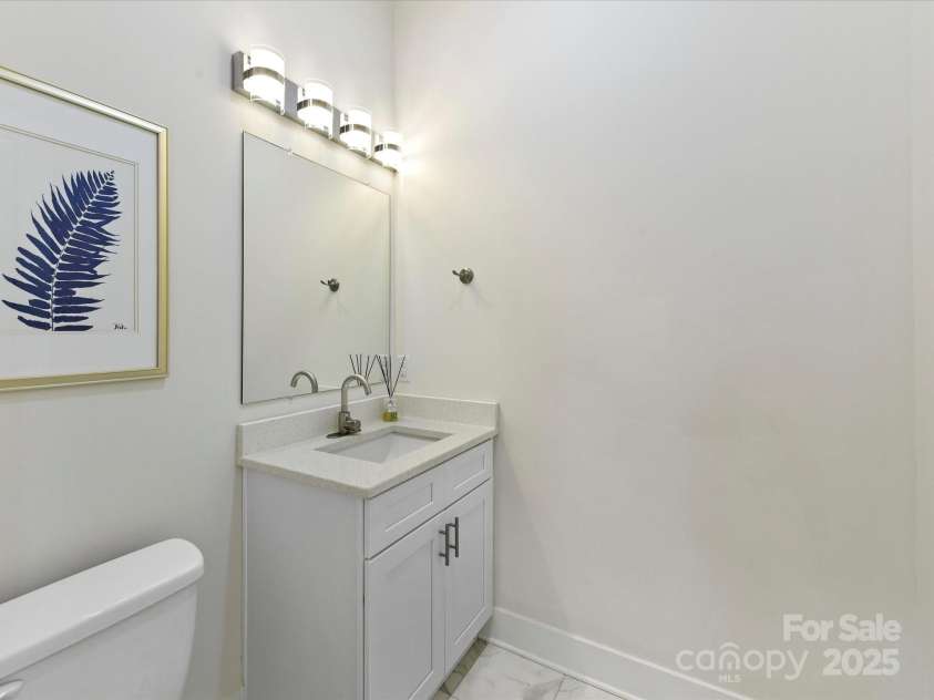 1409 BLOOMSBERRY Lane, Waxhaw, NC 28173.  MLS# CAR4331284, YatesRealty ID 33651. 