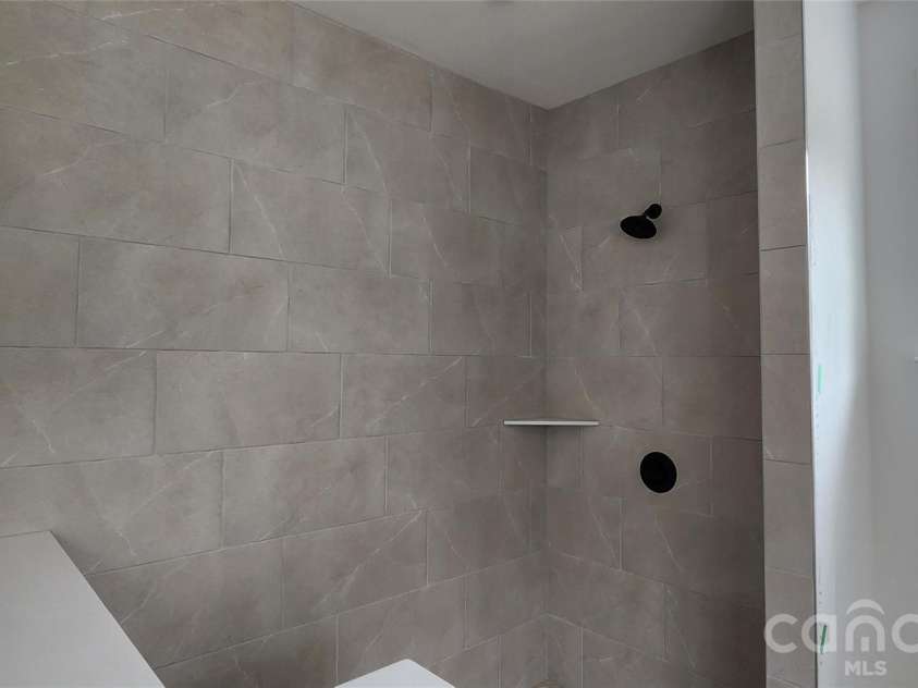 514 Cottage Garden Lane, Belmont, NC 28012.  MLS# CAR4325164, YatesRealty ID 33652. Primary Tile Shower