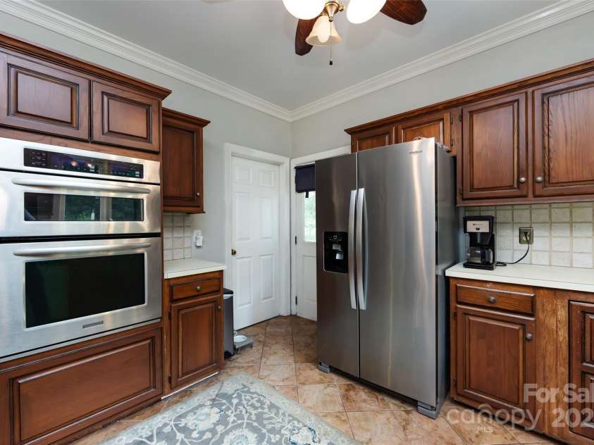 6511 Buggy Whip Lane, Waxhaw, NC 28173.  MLS# CAR4268833, YatesRealty ID 33654. 